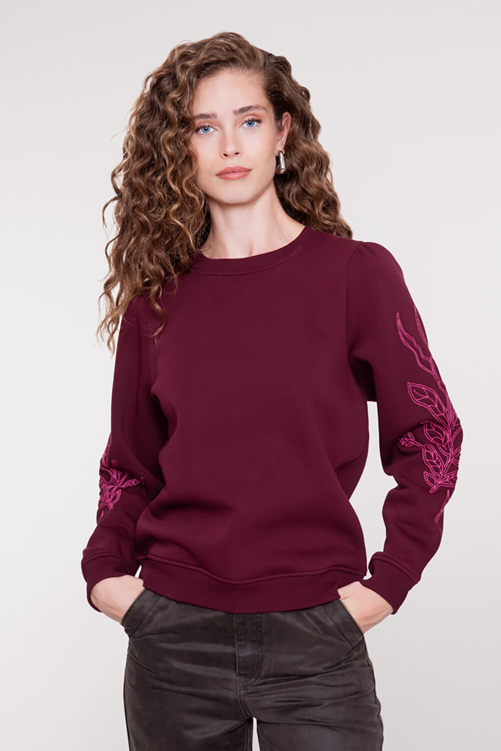 Geisha Sweater Embroidery Bordeaux Rood