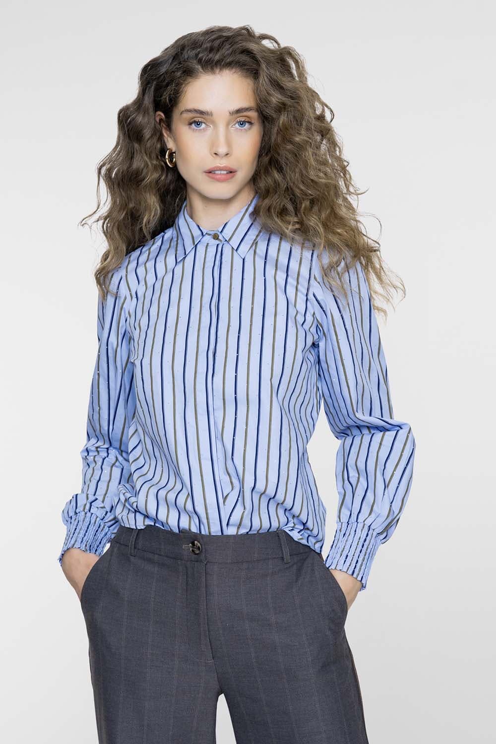 Geisha Blouse Rhinestones Pinstripe  Hemelsblauw