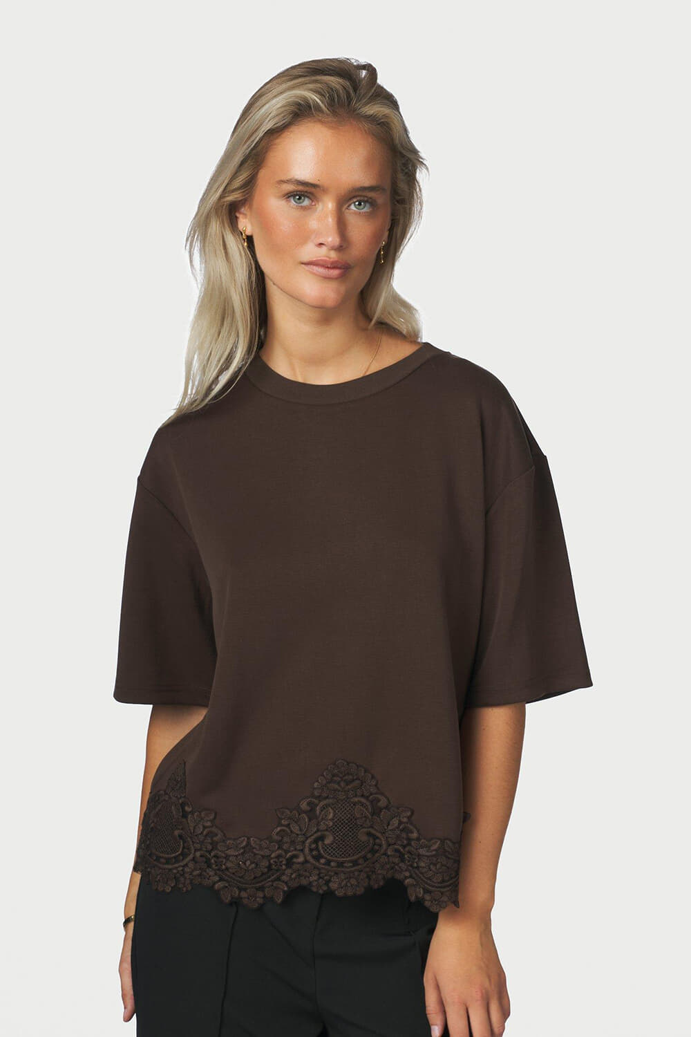 Neo Noir Top Iria Lace Bruin