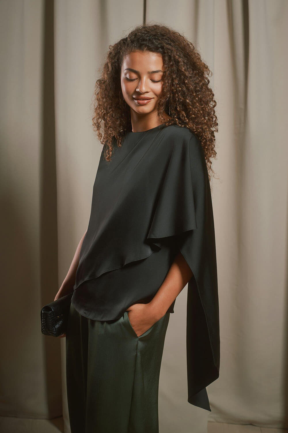 Neo Noir Top Lunelle Drapy Satin Zwart