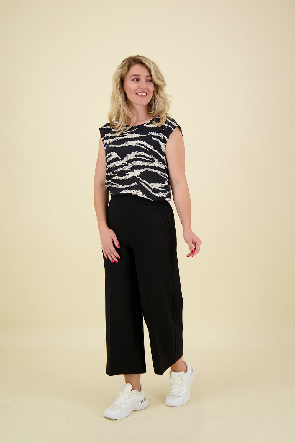 Opus Blouse Fannie Safari Zwart Opus Blouse Fannie Safari Zwart