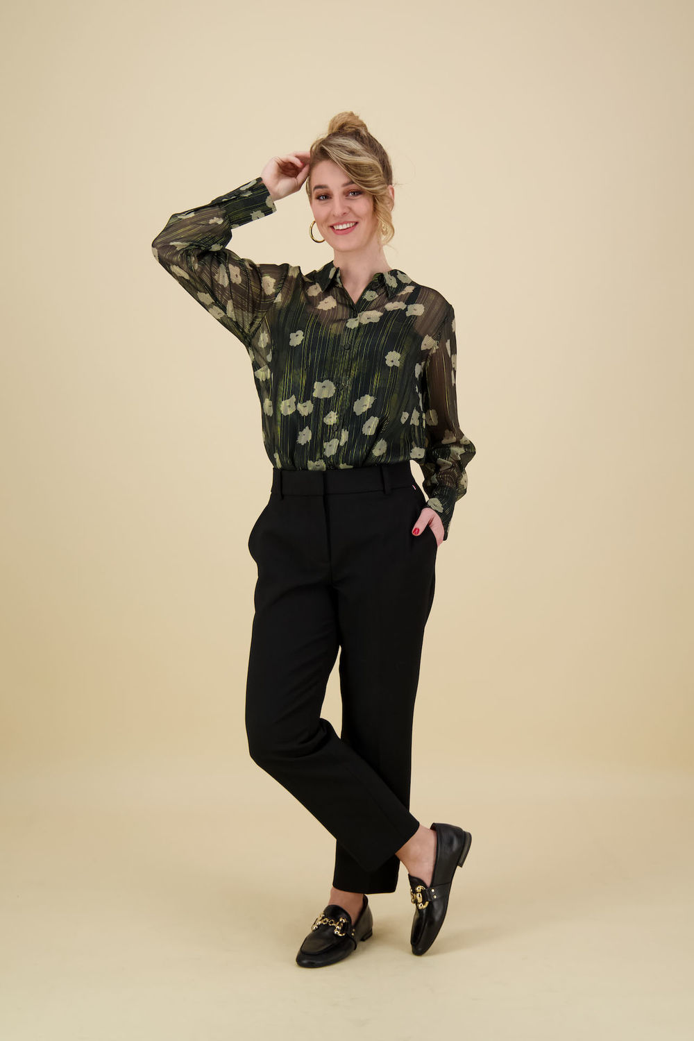 Geisha Blouse Legergroen  Geisha Blouse Legergroen