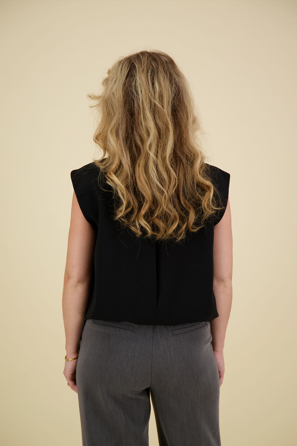 Opus Bomber Vest Wandri Oversize Zwart Opus Bomber Vest Wandri Oversize Zwart