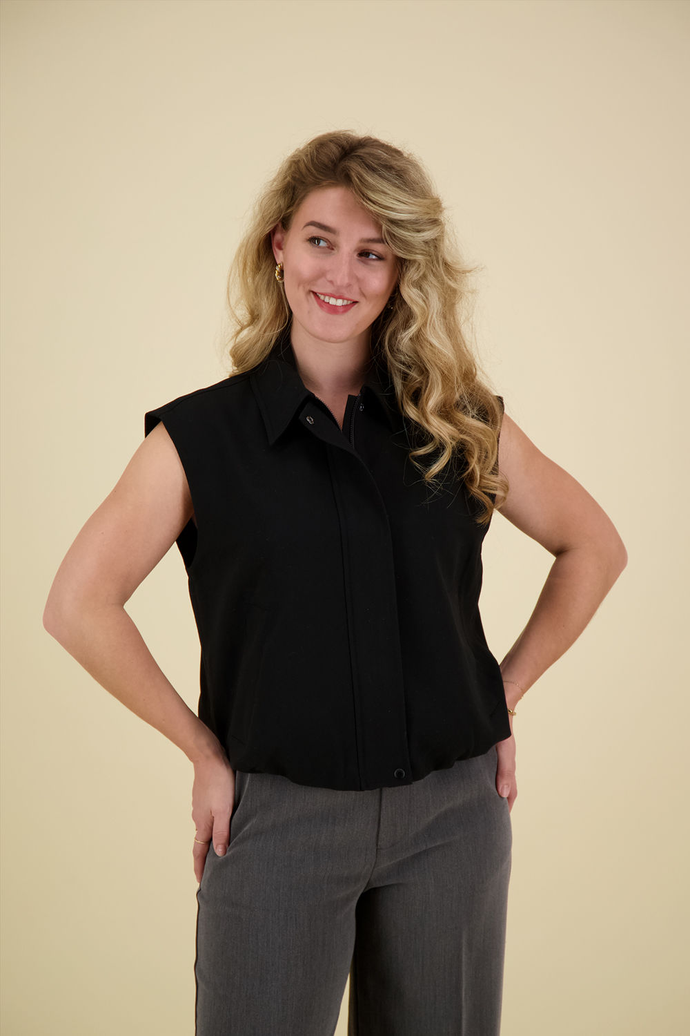 Opus Bomber Vest Wandri Oversize Zwart Opus Bomber Vest Wandri Oversize Zwart