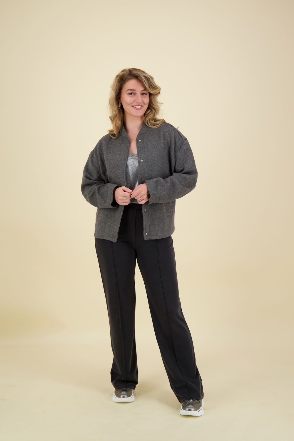 JC Sophie Bomberjack Ellen Grijs JC Sophie Bomberjack Ellen Grijs