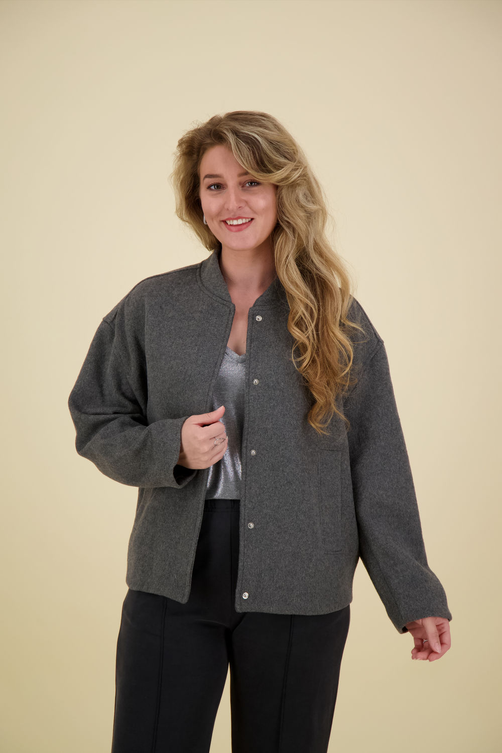 JC Sophie Bomberjack Ellen Grijs JC Sophie Bomberjack Ellen Grijs