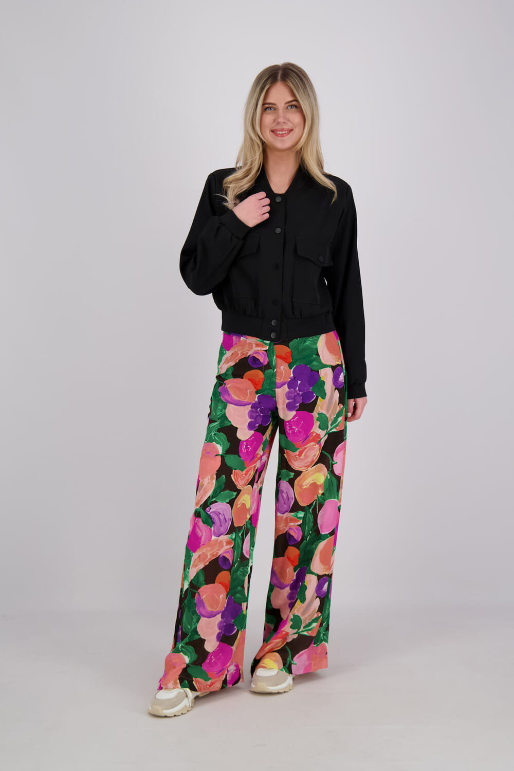 Sisters Point Jack Garwin Zwart Sisters Point Jack Garwin Zwart