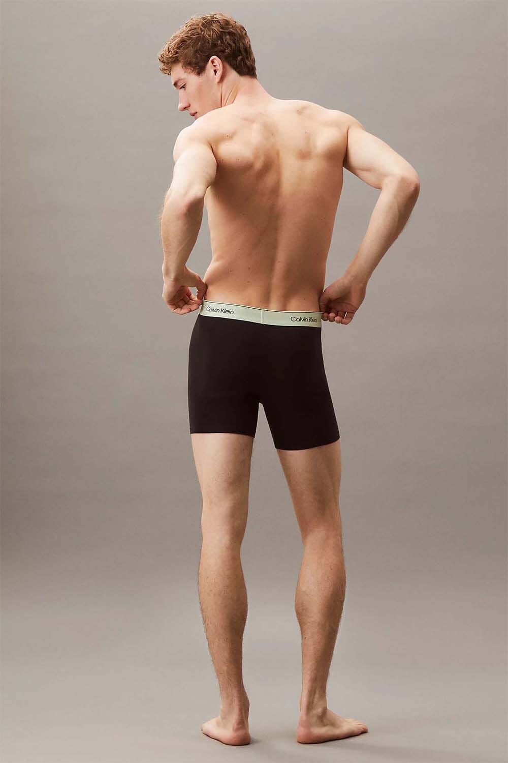 Calvin Klein  Calvin Klein