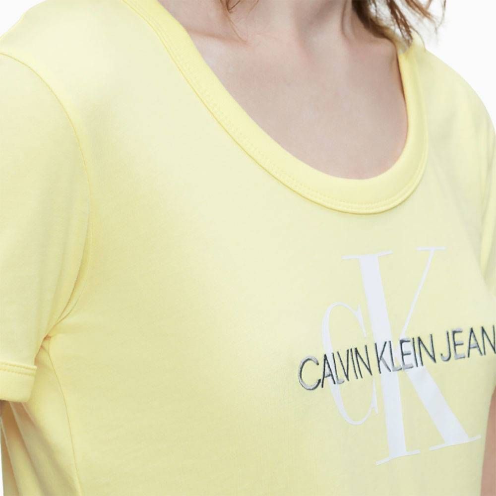 Calvin Klein T-shirt Vegatable Dye Monogram Geel