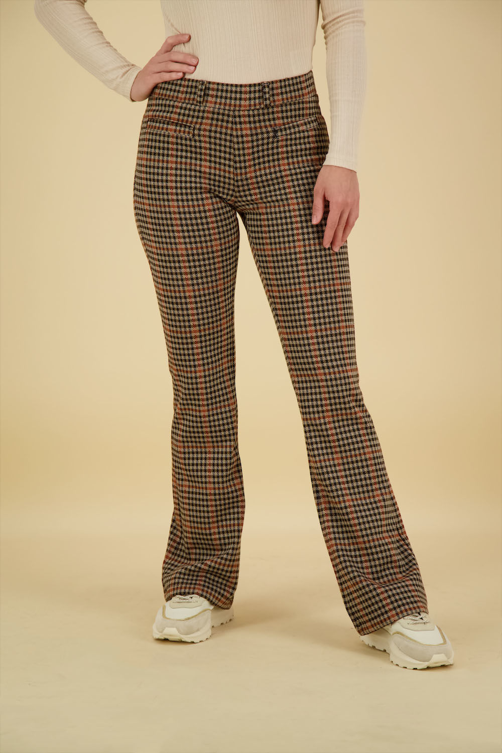 Para Mi Flared Broek Jade Bruin Para Mi Flared Broek Jade Bruin