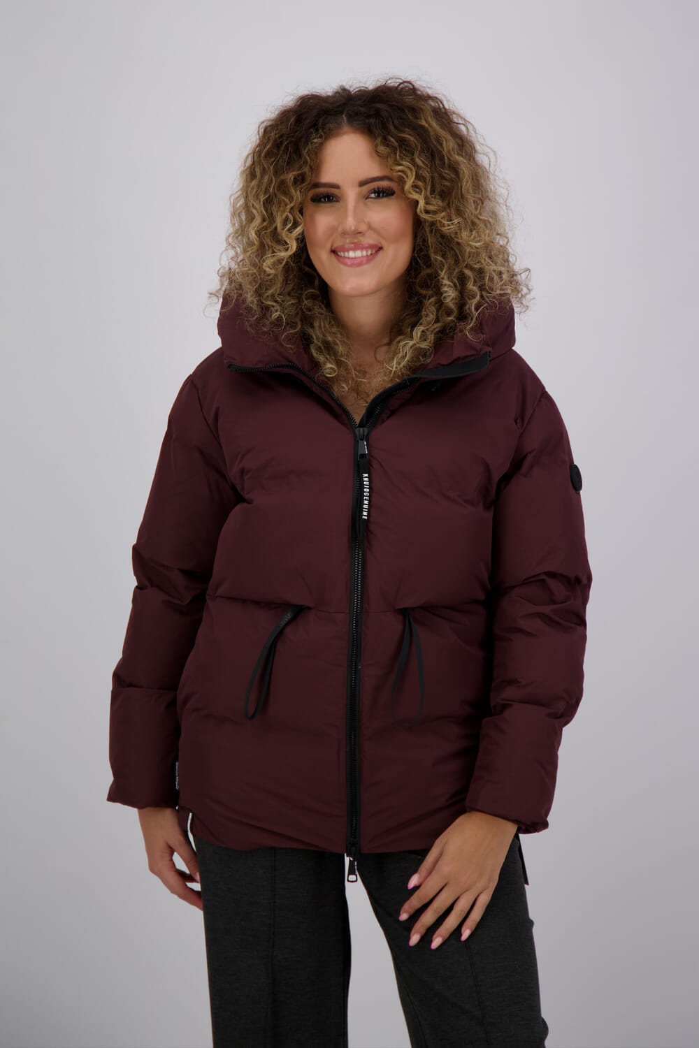 Khujo Jas Ellis Rood Khujo Jas Ellis Rood