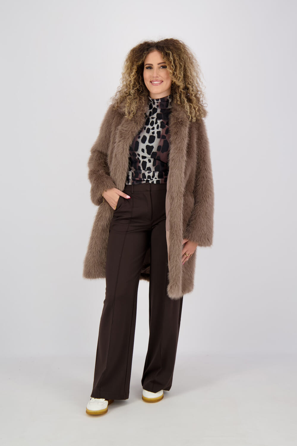 Bomboogie Jas Eco Fur Bruin  Bomboogie Jas Eco Fur Bruin