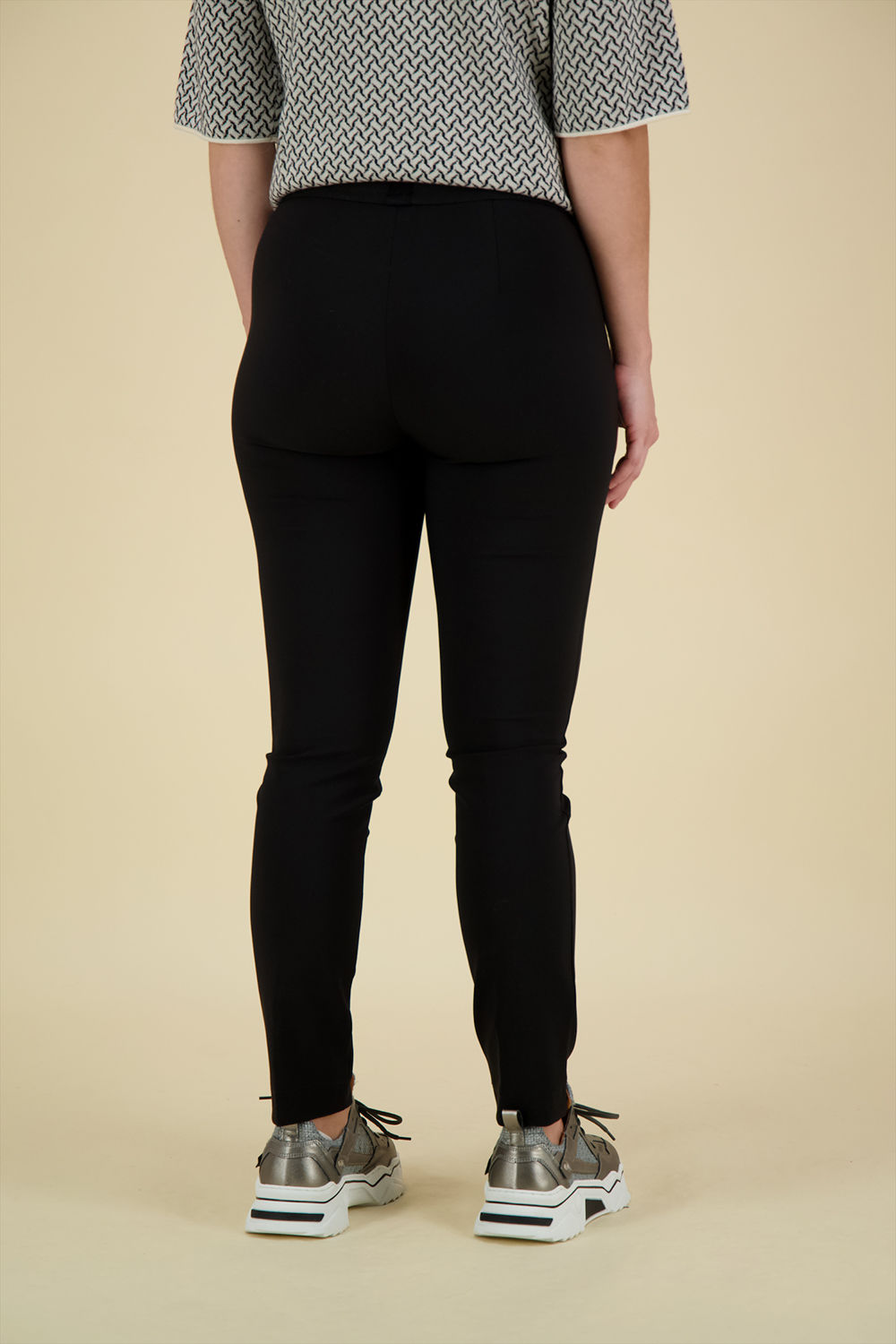 Toni Broek Jenny Zwart Toni Broek Jenny Zwart