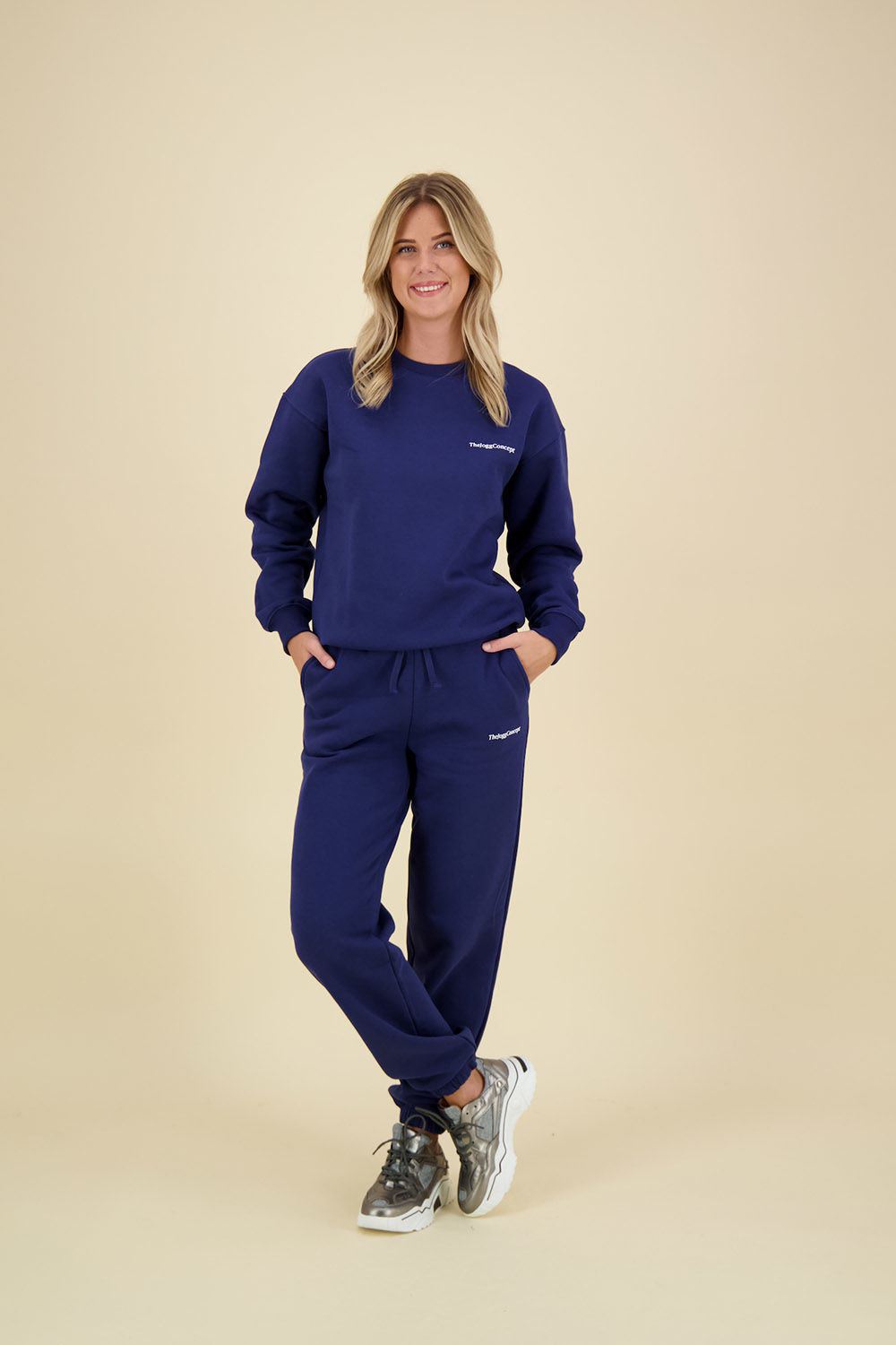 The Jogg Concept Joggingsbroek Sage Blauw The Jogg Concept Joggingsbroek Sage Blauw