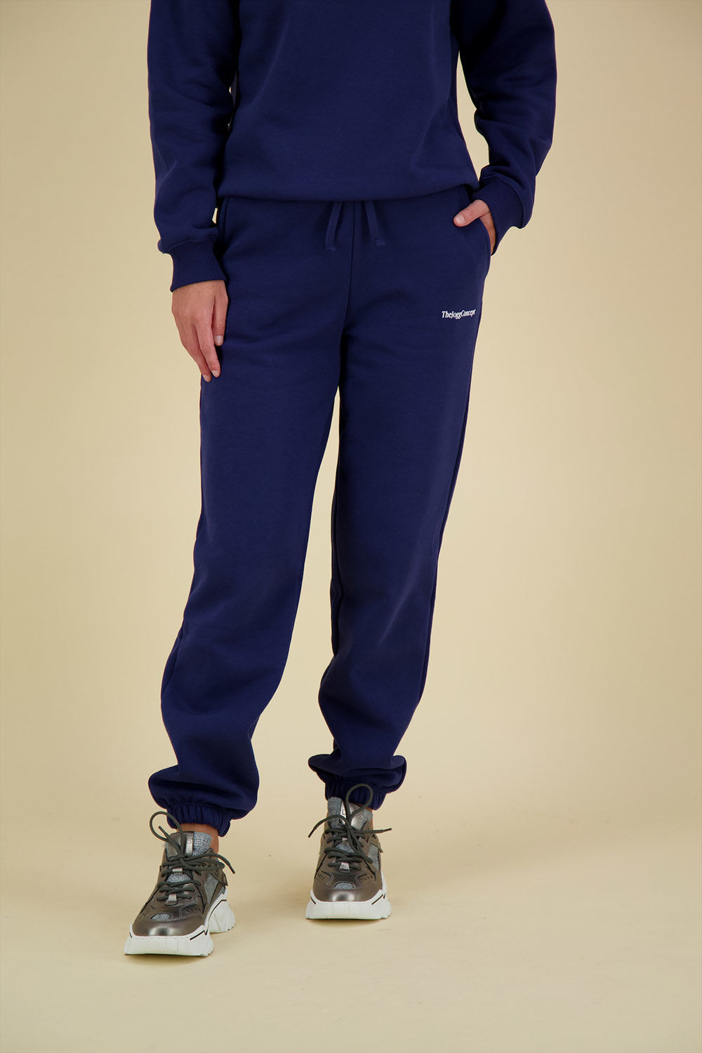 The Jogg Concept Joggingsbroek Sage Blauw The Jogg Concept Joggingsbroek Sage Blauw