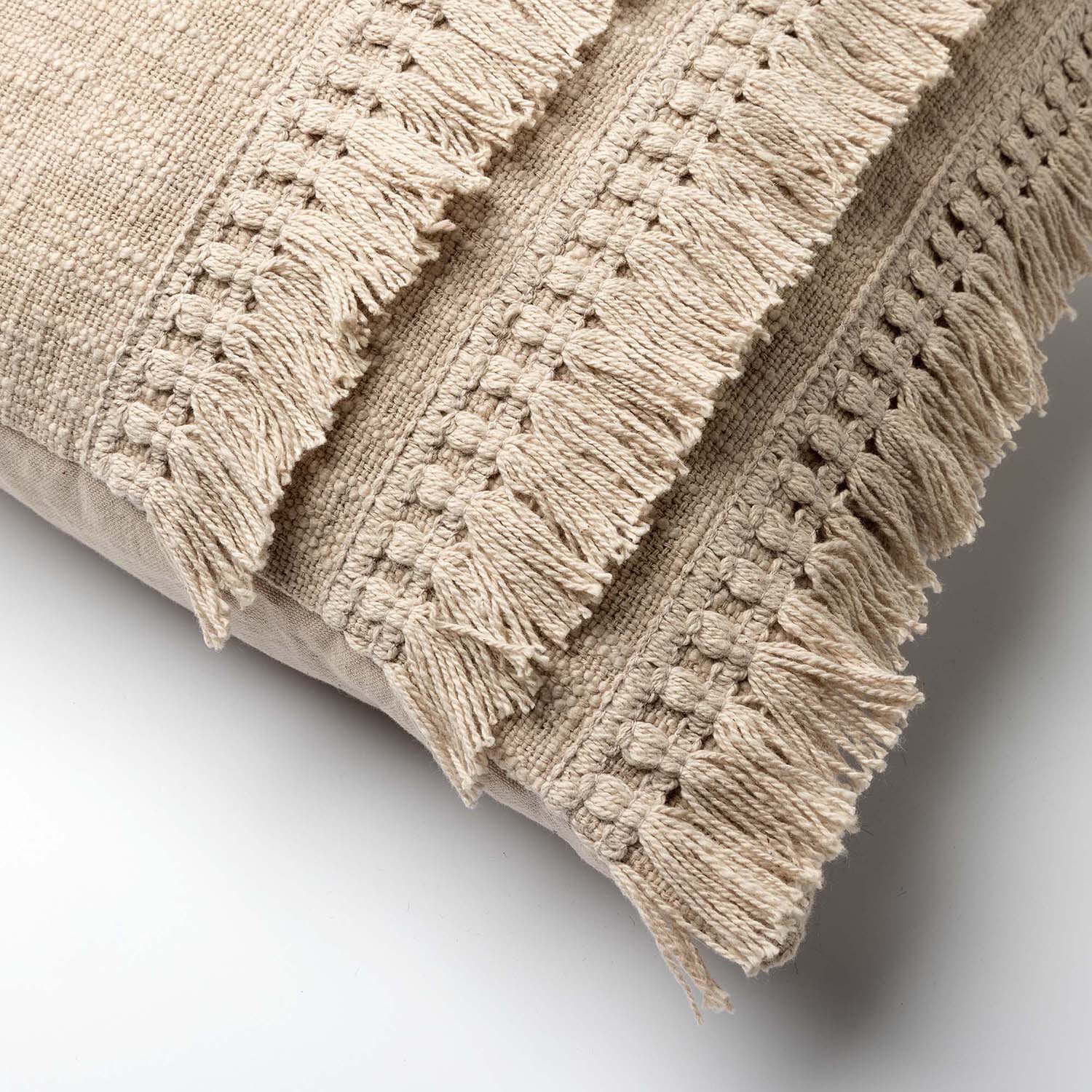 Dutch Decor Kussen Fara  Pumice Beige Dutch Decor Kussen Fara  Pumice Beige