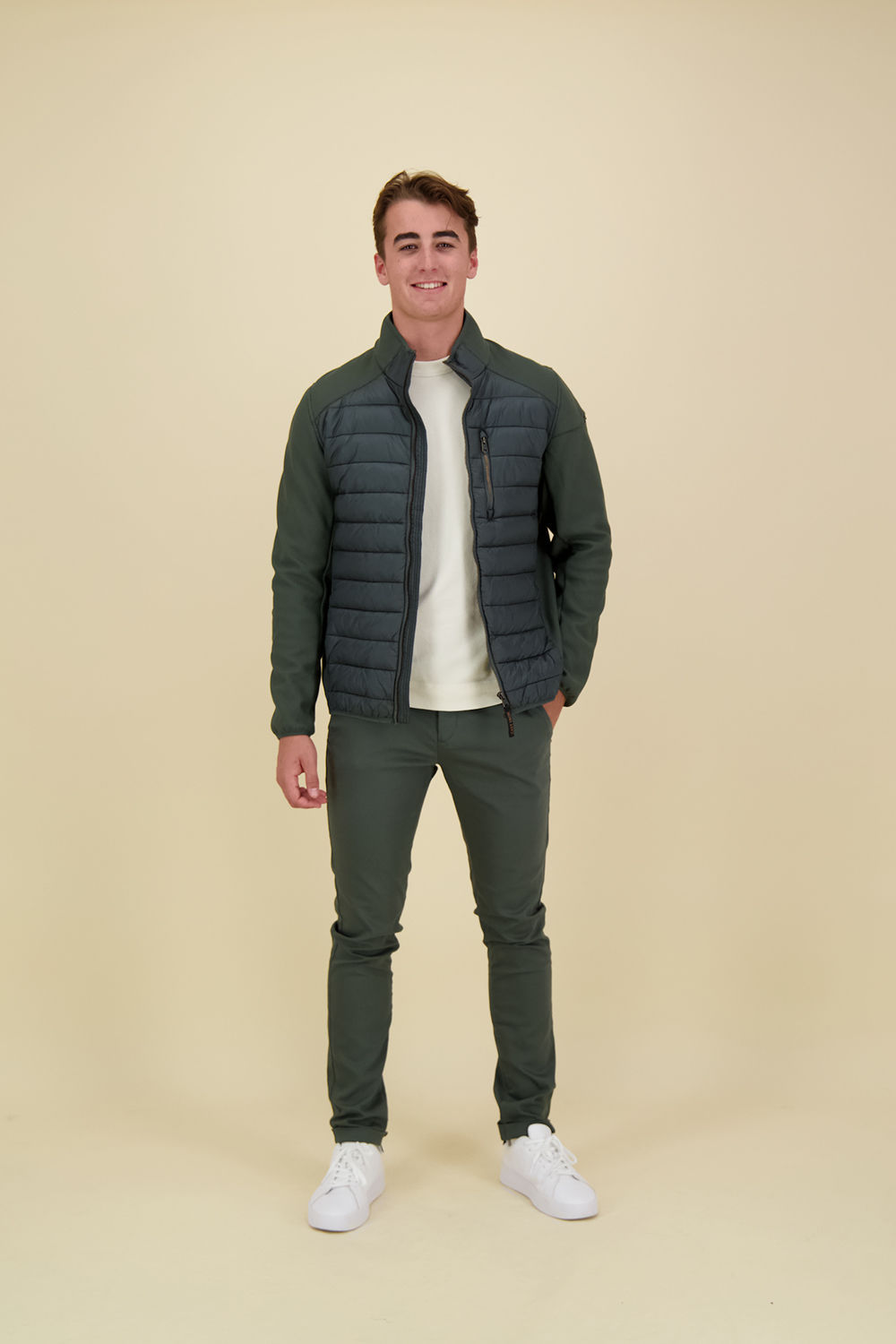 Cast Iron Longsleeve Crème Cast Iron Longsleeve Crème