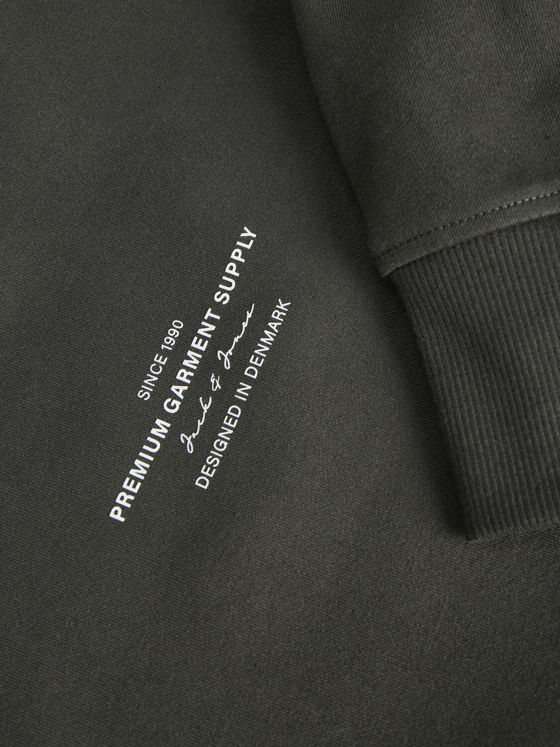 Jack & Jones  Jack & Jones