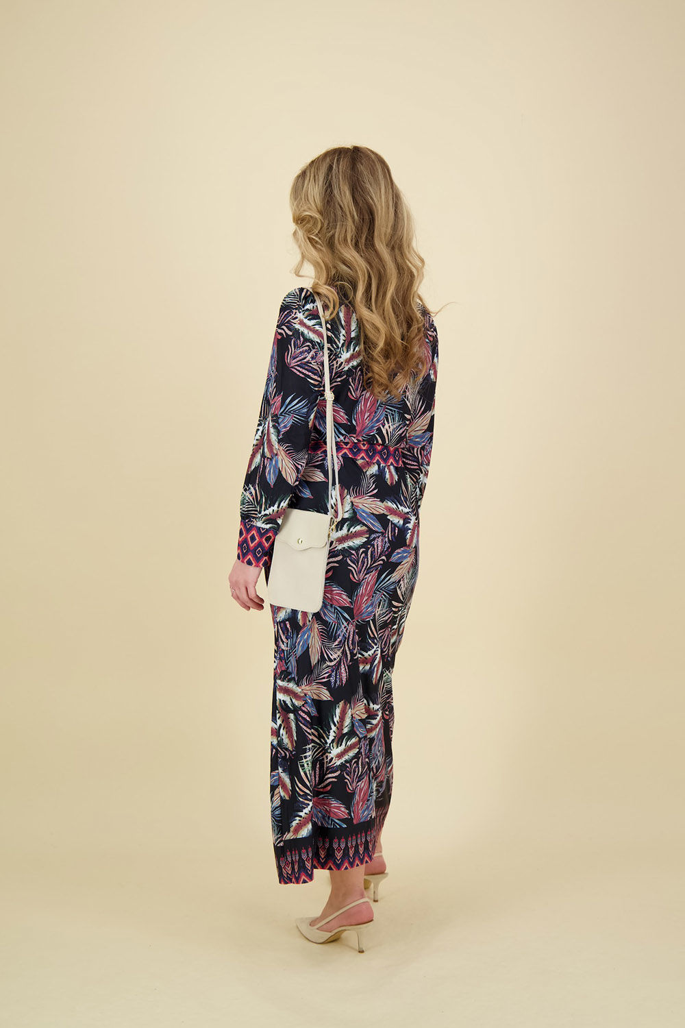 K Design Maxi Jurk Zwart  K Design Maxi Jurk Zwart