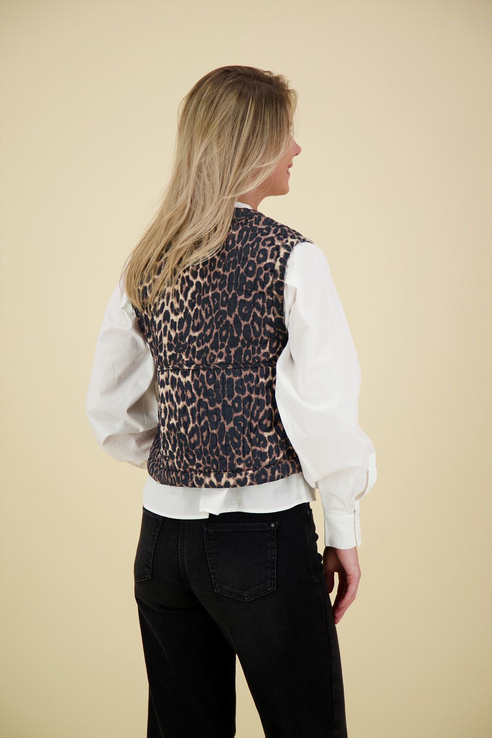 Neo Noir Gilet Crissa Leo Bruin