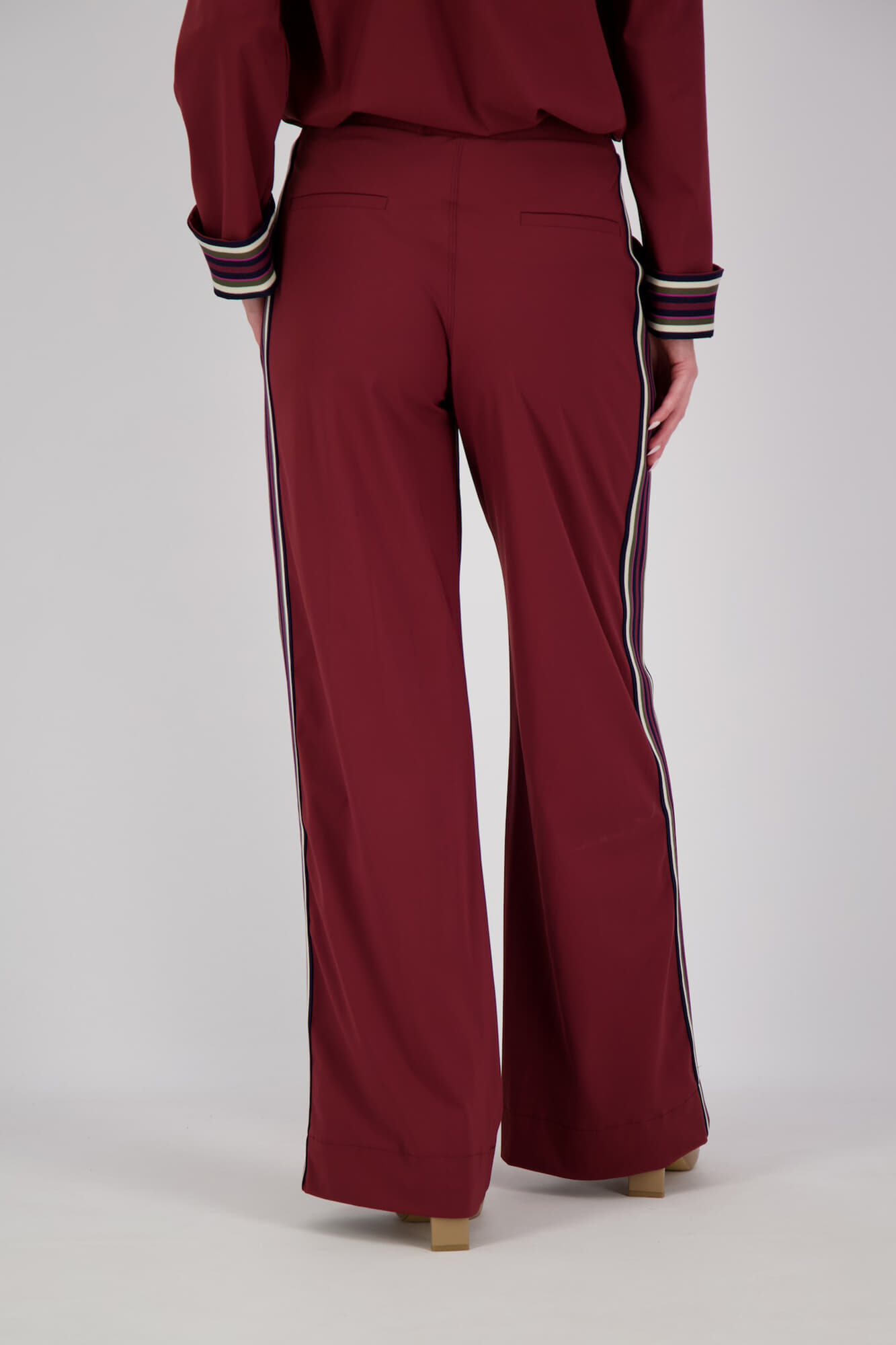Studio Anneloes Broek Iggy Rood  Studio Anneloes Broek Iggy Rood