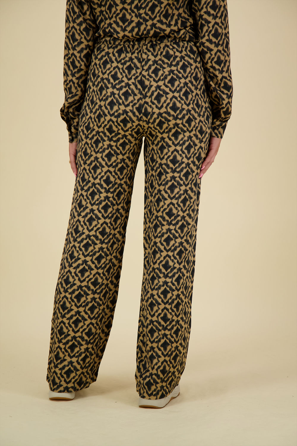 In Shape Pantalon Kaja Zwart In Shape Pantalon Kaja Zwart