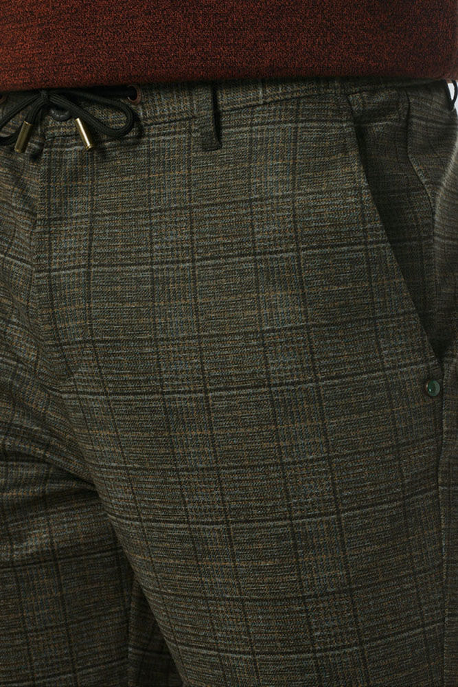 No Excess Broek Bruin  No Excess Broek Bruin