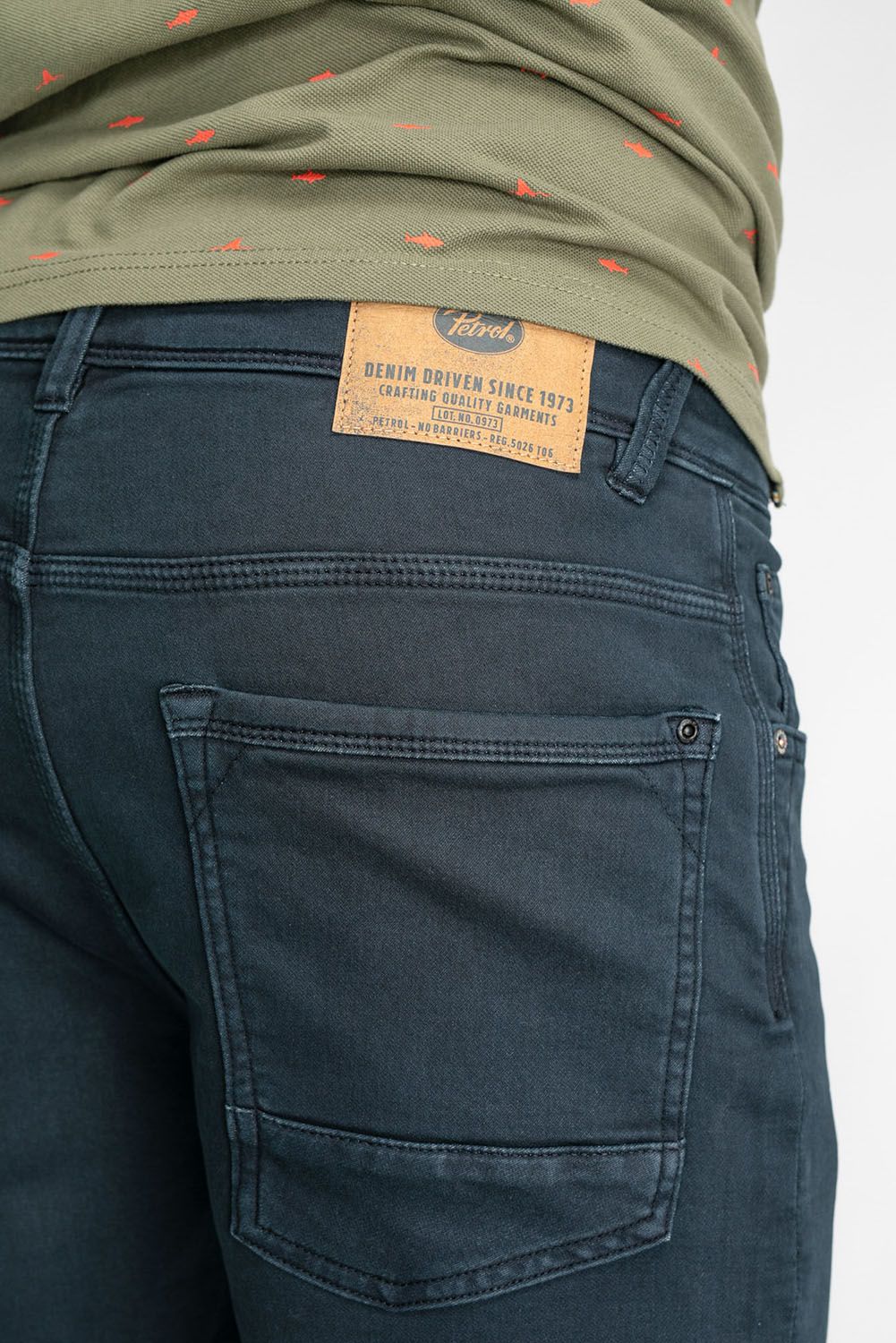 Petrol Short Jackson Donkerblauw