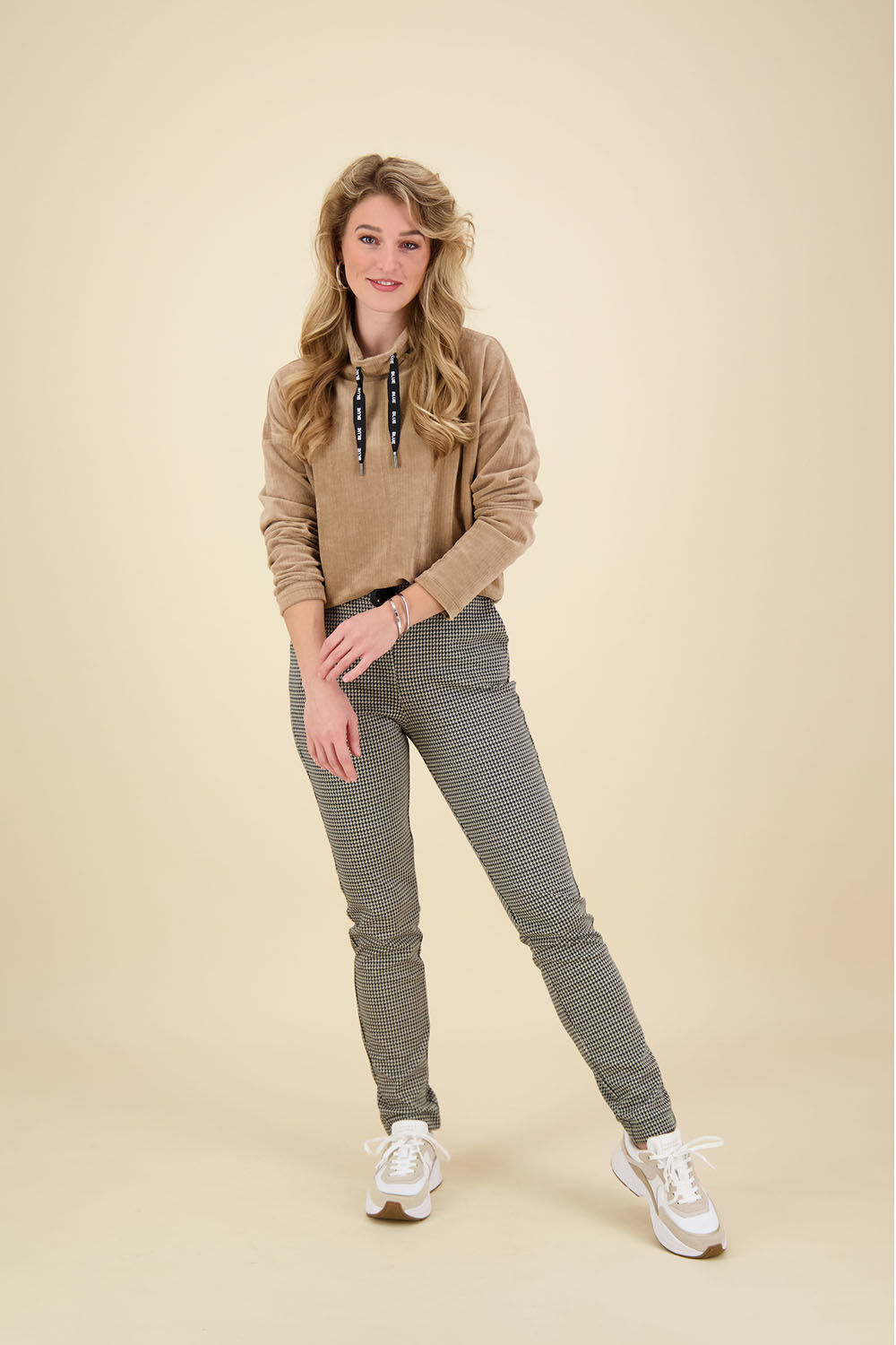 Anna Blue Broek Scott Groen Anna Blue Broek Scott Groen
