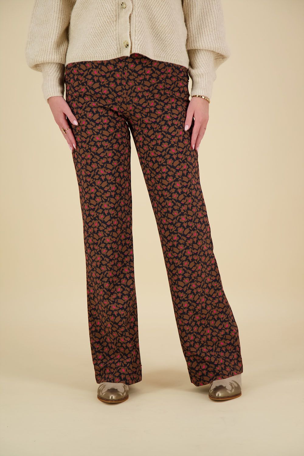 Studio Anneloes Broek Marilon Bruin