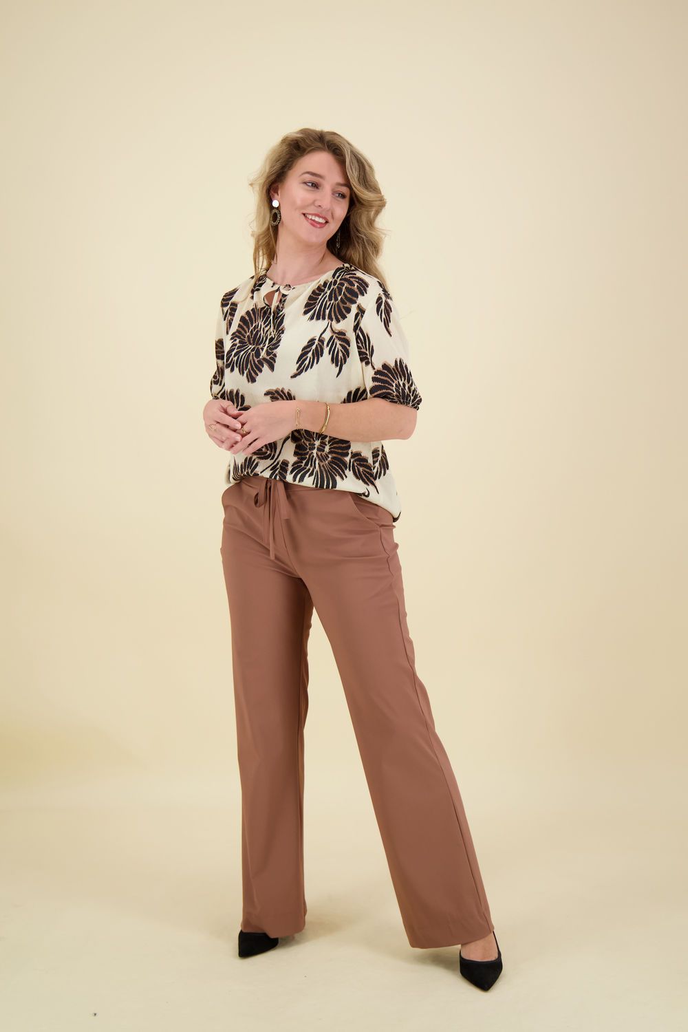 Studio Anneloes Top Maite Flower Crepe Bruin