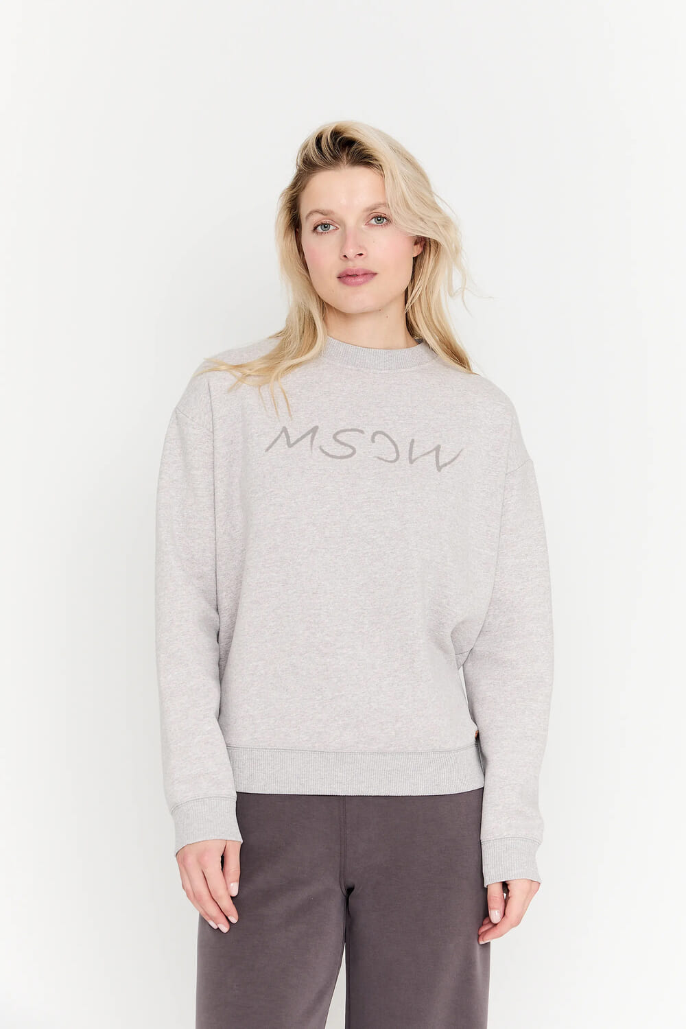 Moscow Sweater Logo Grijs  Moscow Sweater Logo Grijs