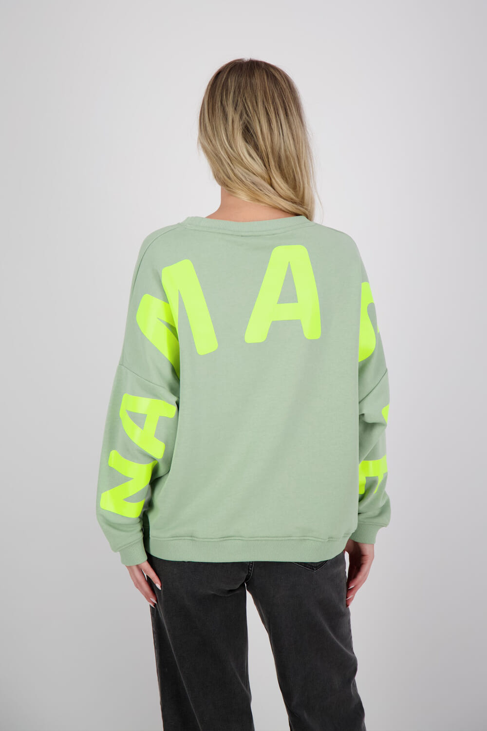 Miss Goodlife Sweater Namasté Groen  Miss Goodlife Sweater Namasté Groen