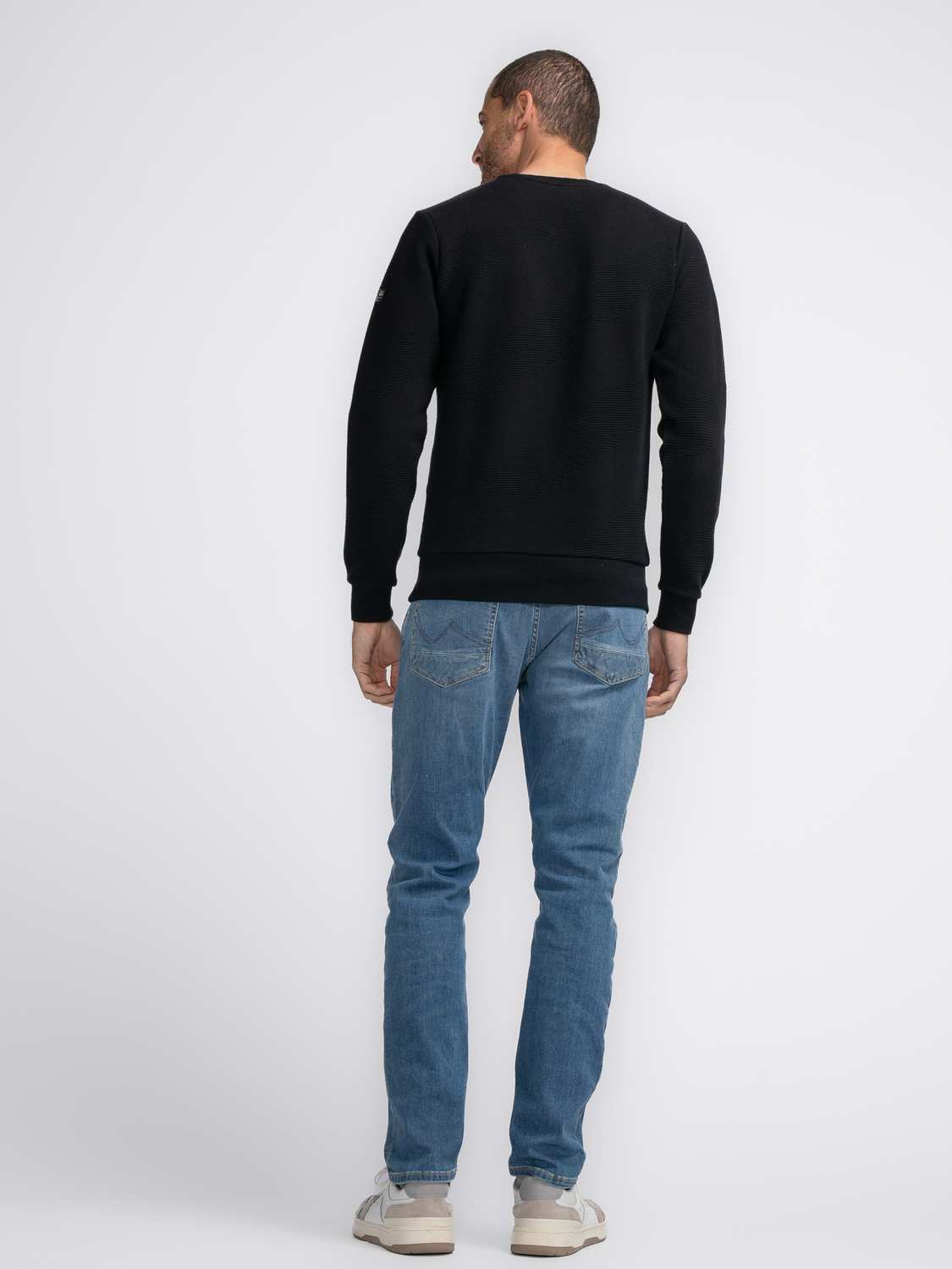 Petrol Sweater Round Neck Zwart  Petrol Sweater Round Neck Zwart