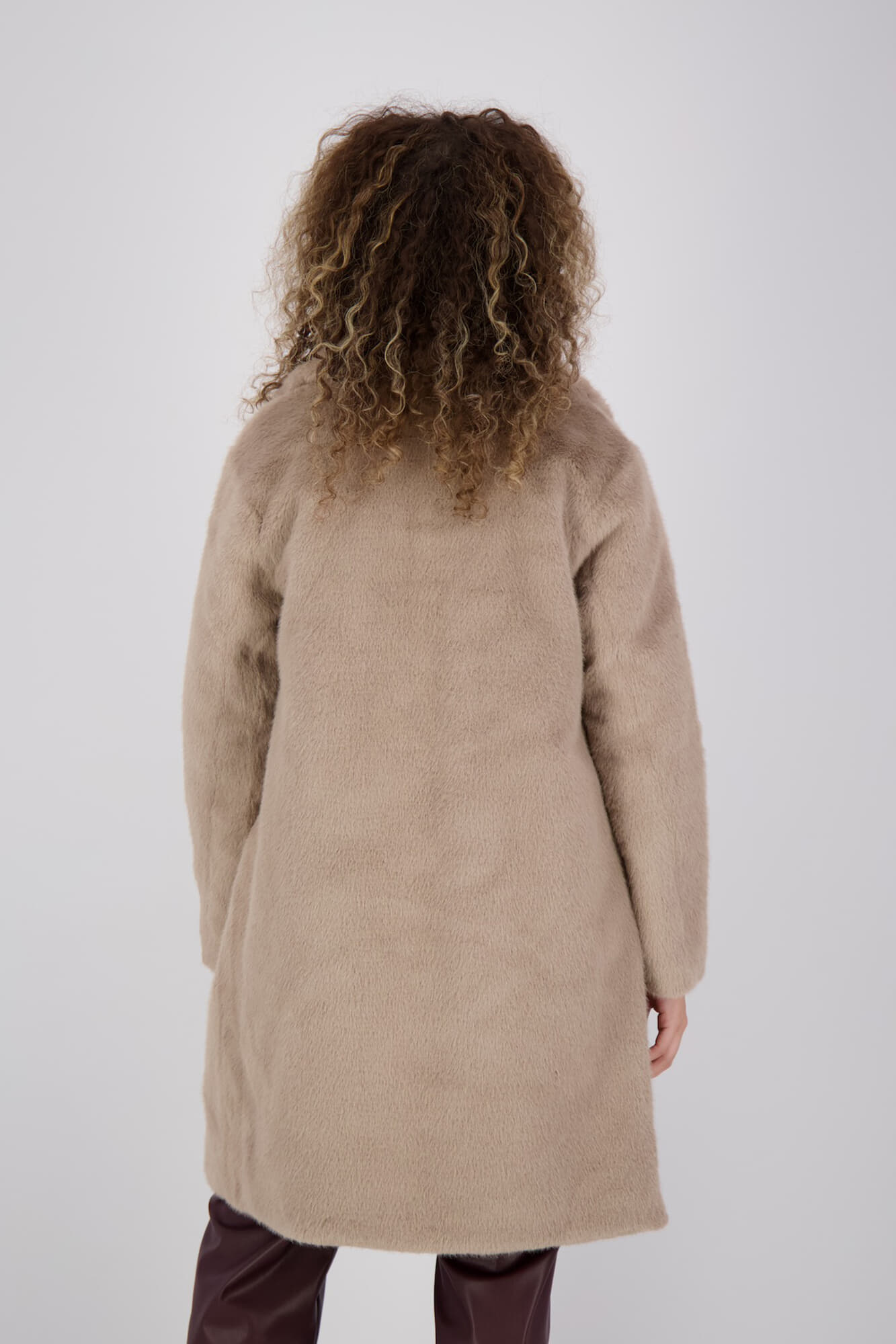 Rino & Pelle Jas Geesje Bruin  Rino & Pelle Jas Geesje Bruin