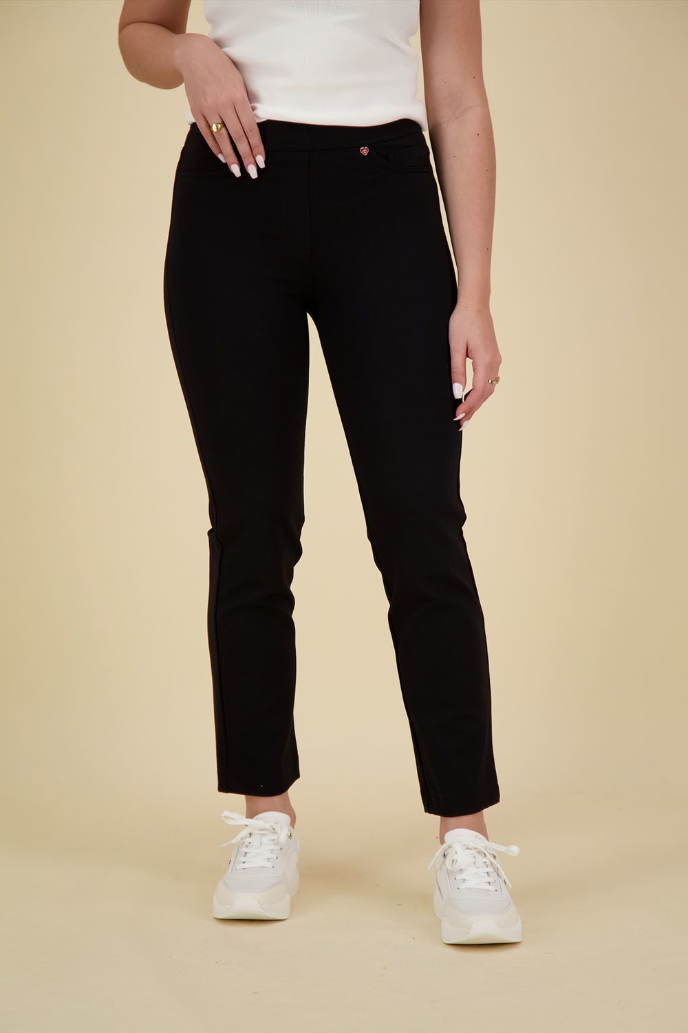 Toni Relaxed Broek Alice Zwart