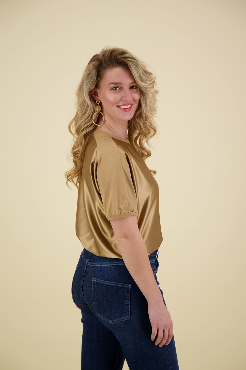 Vive La Femme T-shirt Beige Vive La Femme T-shirt Beige