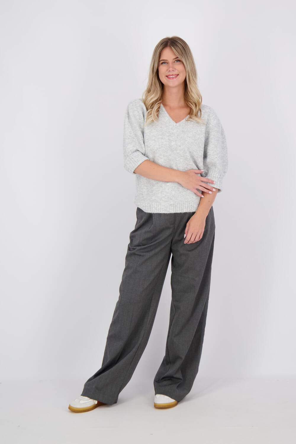 Aimée The Label Top Grijs Aimée The Label Top Grijs