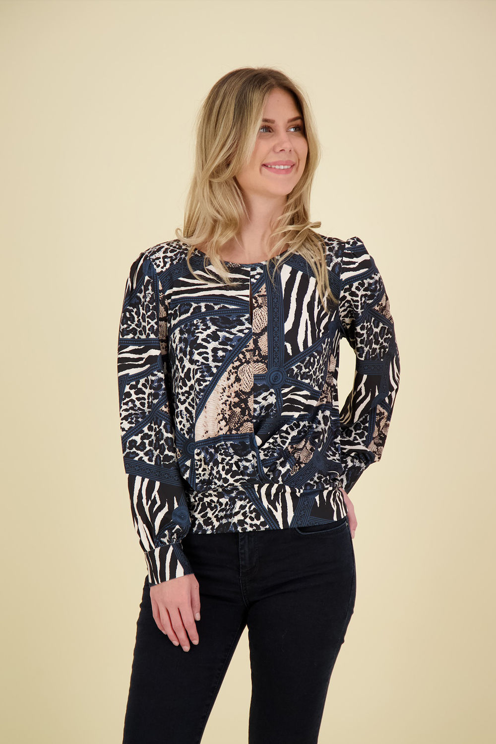 K Design Top ronde hals Zwart K Design Top ronde hals Zwart