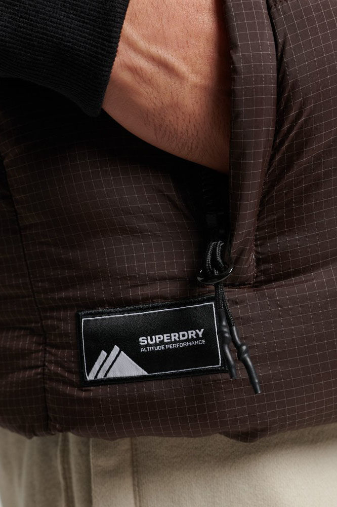 Superdry Bodywarmer Touchline Bruin Superdry Bodywarmer Touchline Bruin