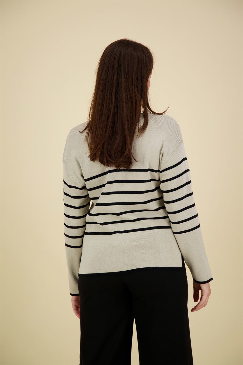 Vila Trui Ostria Beige Vila Trui Ostria Beige