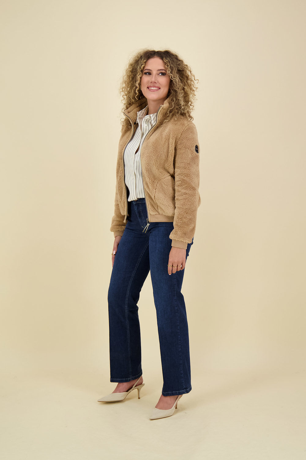 HV Society Vests Isla Beige HV Society Vests Isla Beige