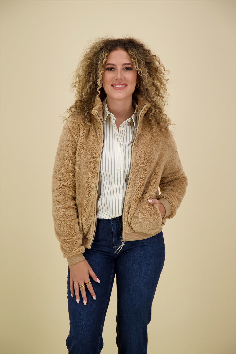 HV Society Vests Isla Beige HV Society Vests Isla Beige