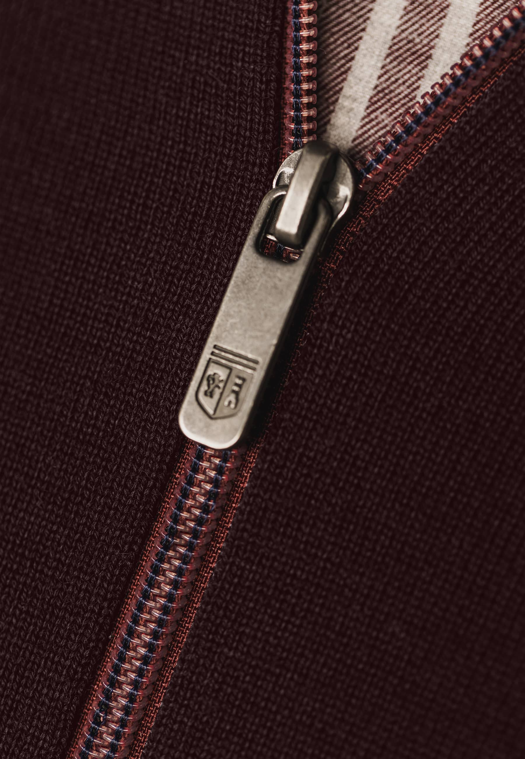 State Of Art Vest Bordeaux  State Of Art Vest Bordeaux